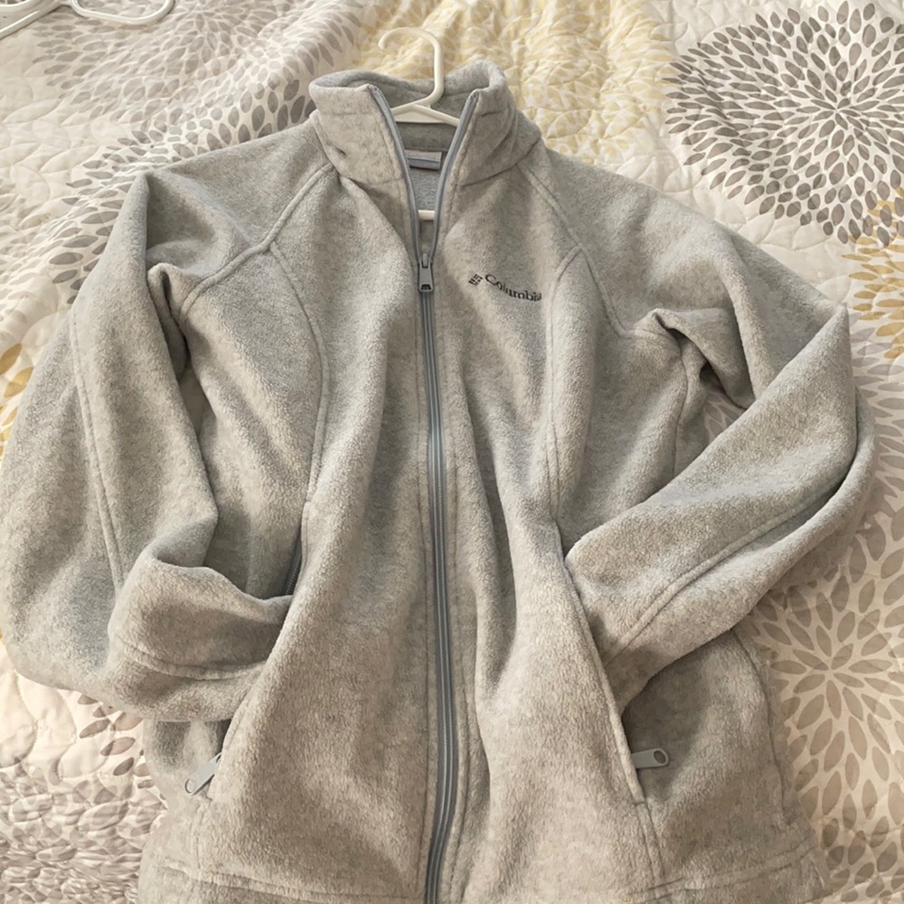 Women’s fleece zip up